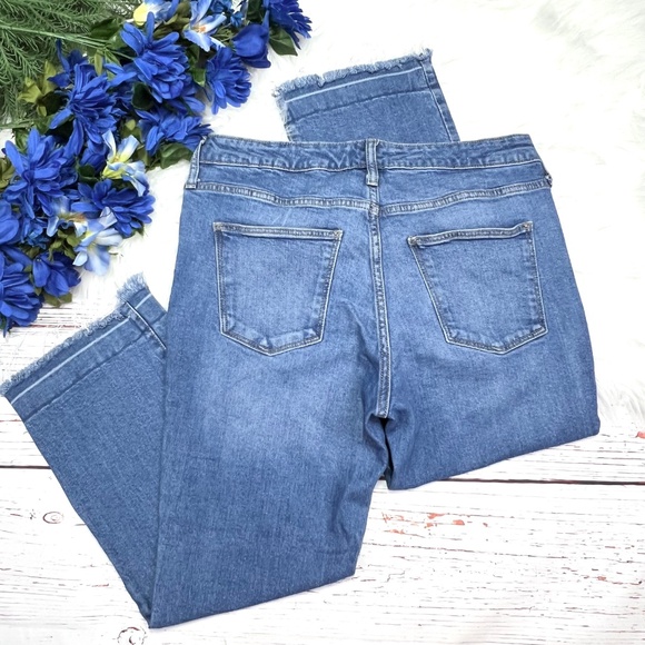 👖|•UNIVERSAL THREAD•| Ankle Bootcut High Waist Raw Hems Size 12/31👖 - Picture 4 of 11